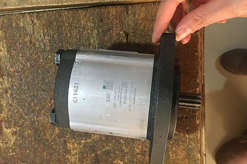 力士樂(lè)油泵